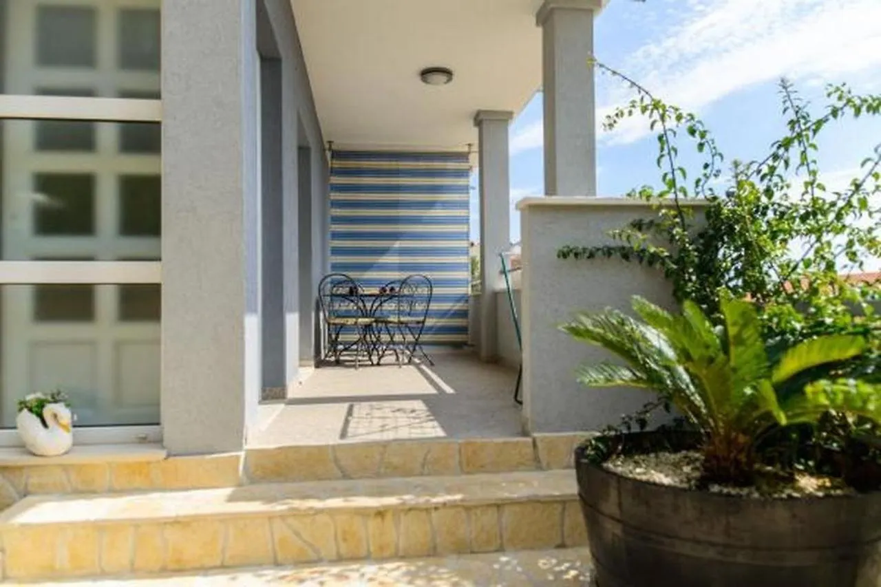 Apartment In Okrug Gornji With Sea View, Air Conditioning, Wifi, Washing Machine 5049-2 Trogir