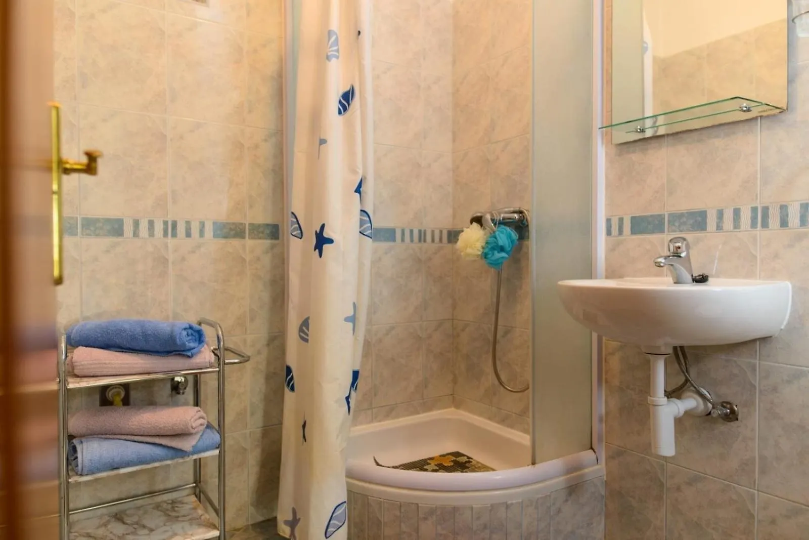 Apartment In Okrug Gornji With Sea View, Air Conditioning, Wifi, Washing Machine 5049-2 Trogir 0*,